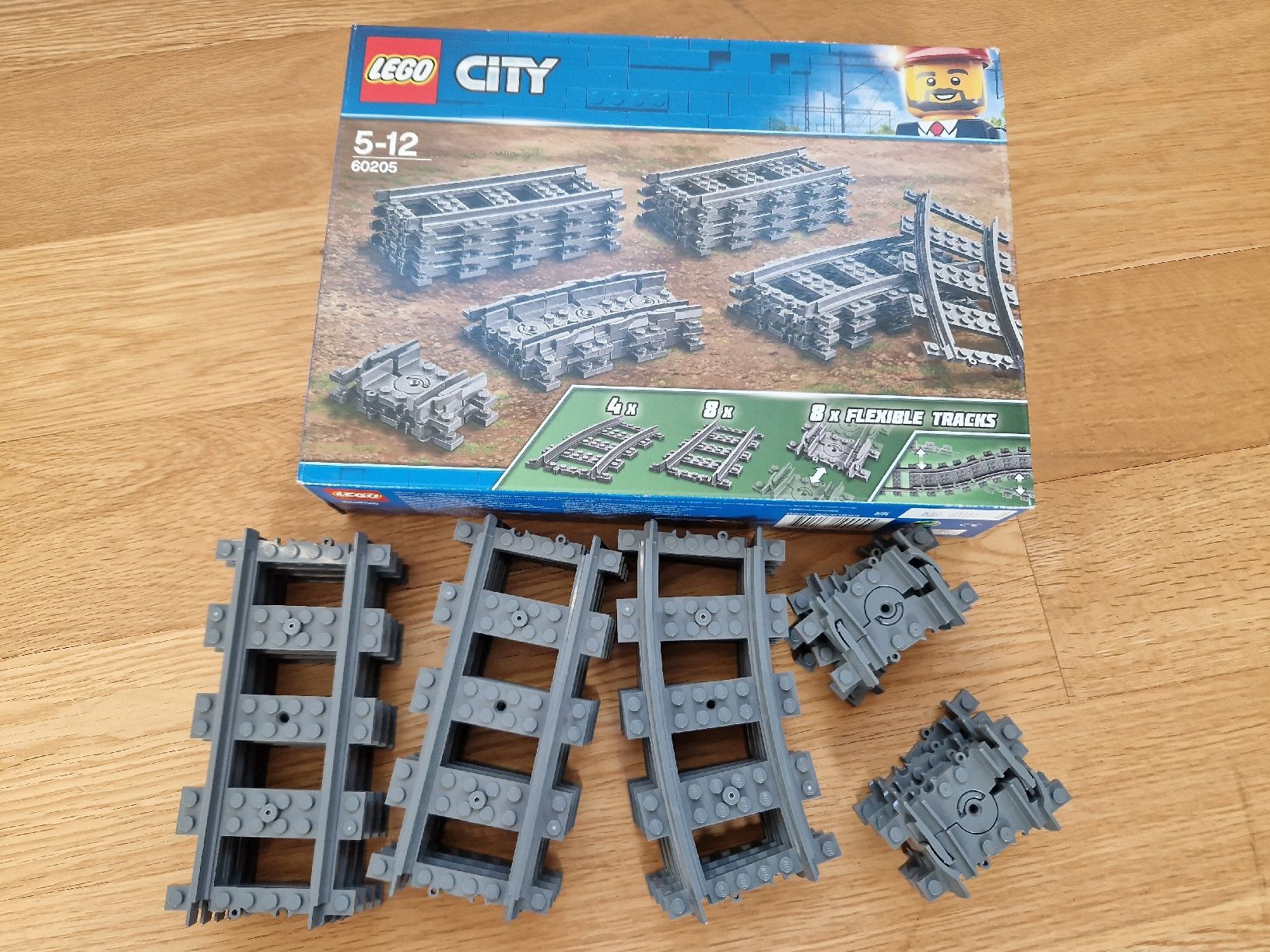 Lego Spielzeuge: Lego City Schienen 60205 – Gebraucht aus Wangen ZH von