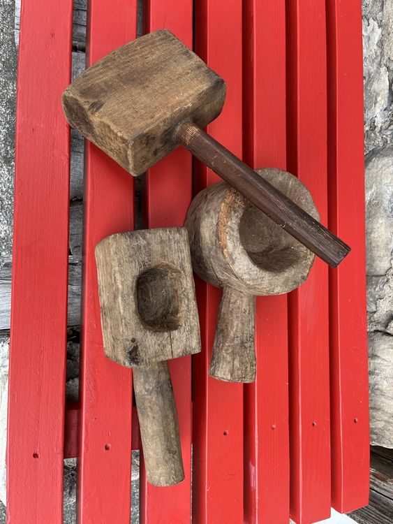 Konvolut vom Holz Futter portioniere und Hammer | Acheter sur Ricardo