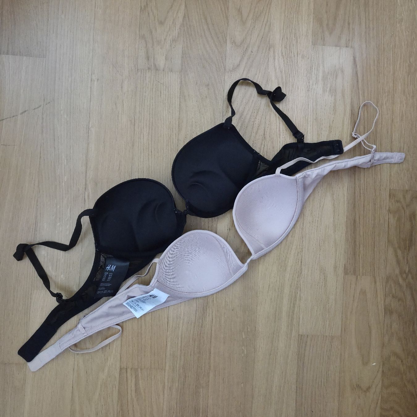 H&M Altra biancheria intima: 2er-Pack H&M BHs Schwarz & Beige Gr. 80A – Nuovo (secondo la descrizione) da Winterthur venduto da Ele_Ele18 1