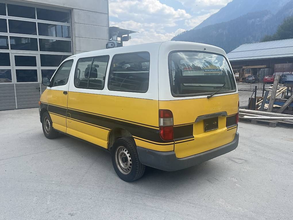 Autos: Toyota Hiace 2.7 – D'occasion à Thusis par LG.Autohandel