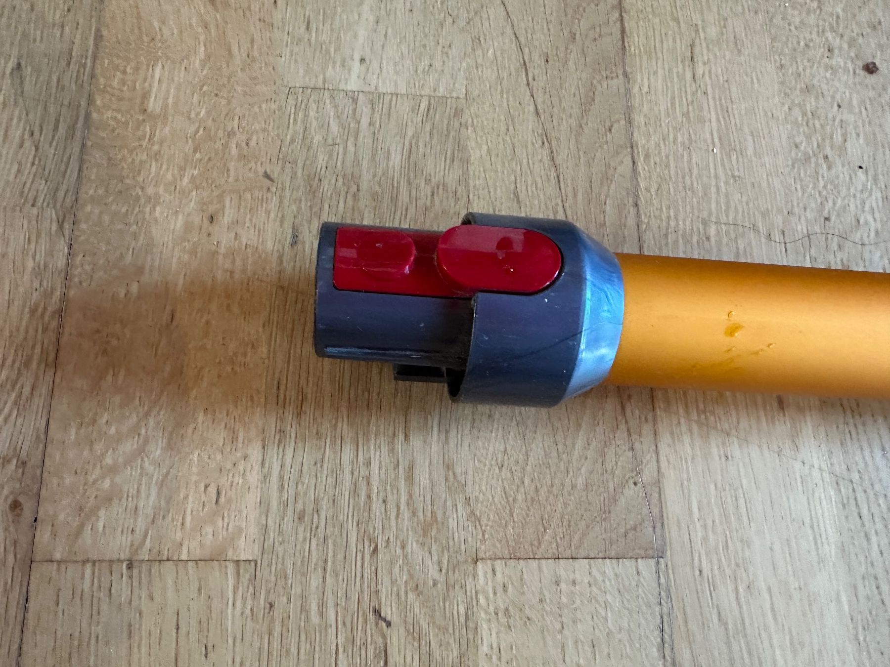 Dyson Aspirapolveri & Accessori: Dyson Saugrohr ab V8 – Usato da Jonen venduto da Qubic 1