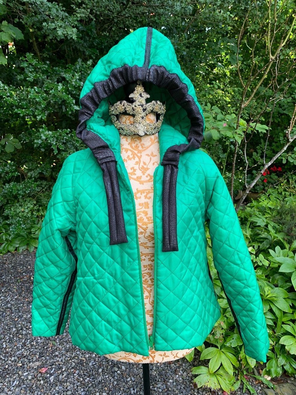 Jacken: Smaragdgrüne beidseitig isolierte Jacke Gr. S/M – Neu (gemäss Beschreibung) aus Füllinsdorf von Sternenblick19