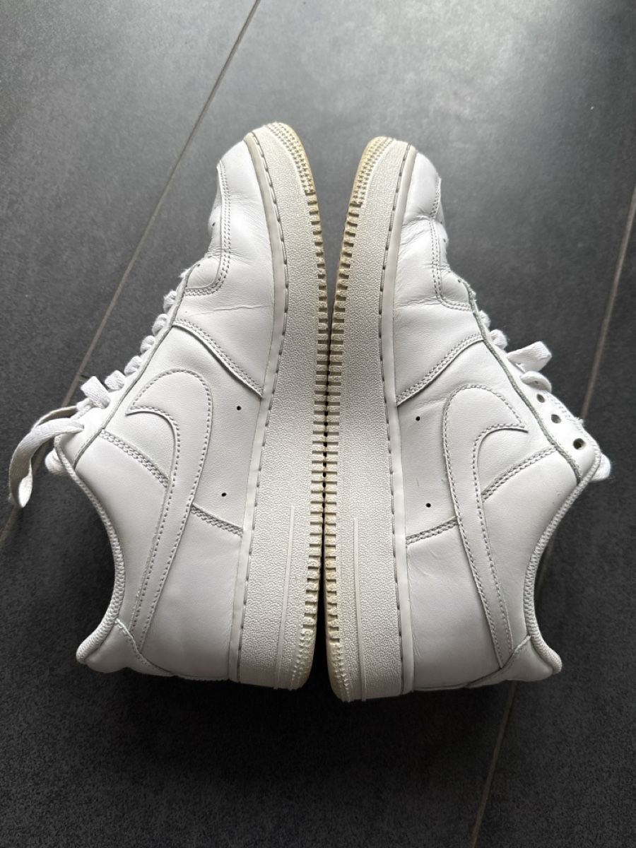 Nike Chaussures hommes: Weisse Nike Air Force 1 – D'occasion à Bern par jea_g5c2 1