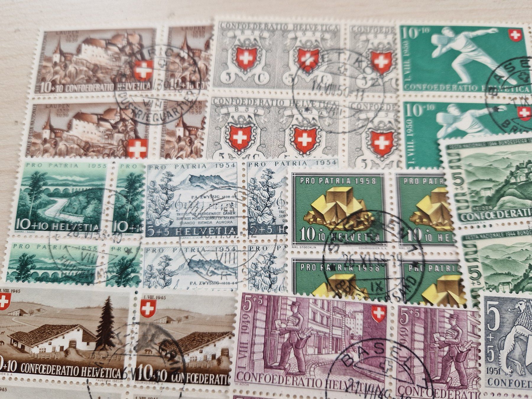 Tutti i francobolli: PP 4er Blöcke, Zentrumsstempel, ab 1.- – Usato da Burgdorf venduto da Glossy01 1
