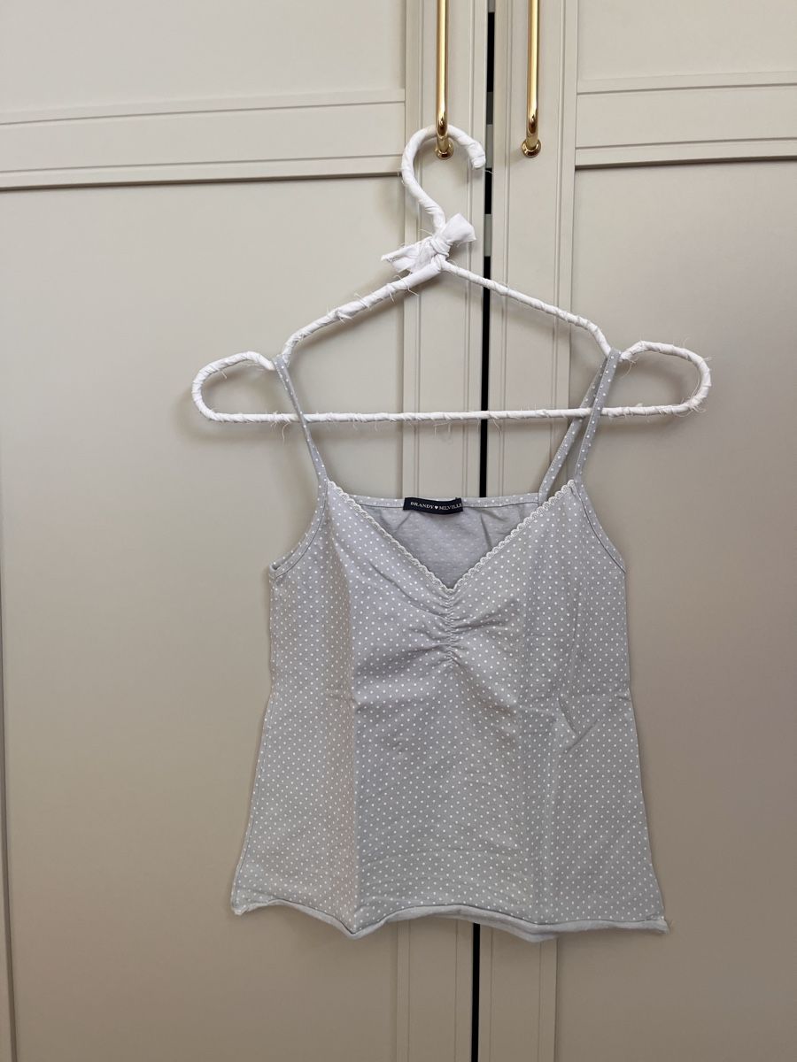 Brandy Melville Top: Top Brandy Melville  – Usato da Neudorf venduto da wen_9jfq