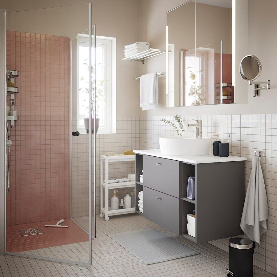 IKEA STORJORM Spiegelschrank 2 Türen/eingebaute Beleuchtung (Neu und originalverpackt) in Kreuzlingen für CHF 200 – nur Abholung auf Ricardo kaufen