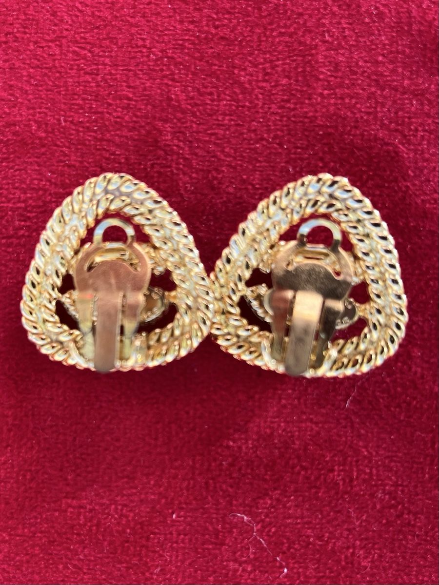 Chanel Orecchini pendenti & Orecchini a lobo: CHANEL Vintage Clip-Ons – Usato da Widen venduto da evce1318 8
