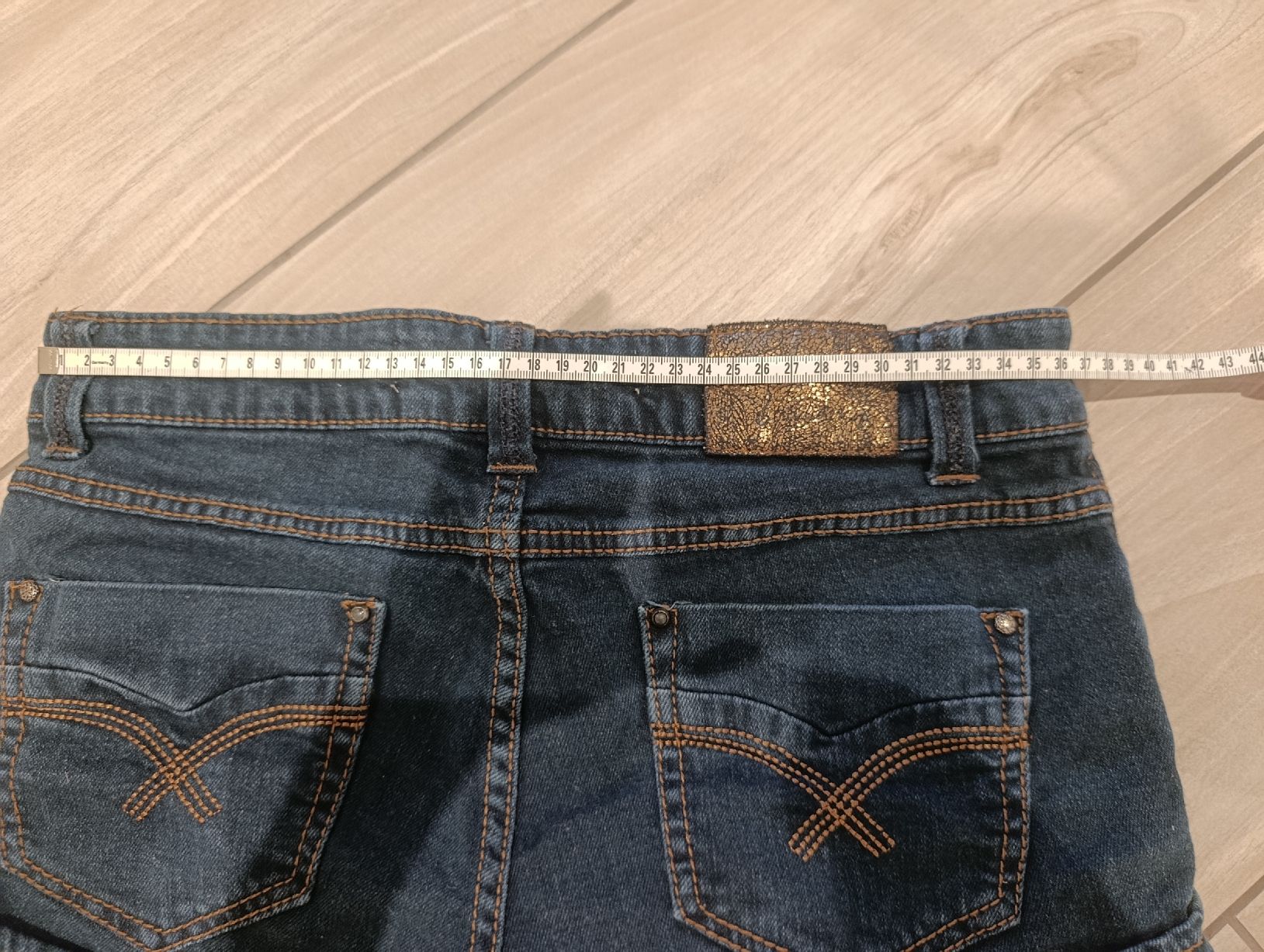 Jeans: Kurze Jeans Hosen in Gr. 36 – Usato da Dietikon venduto da iksan 3