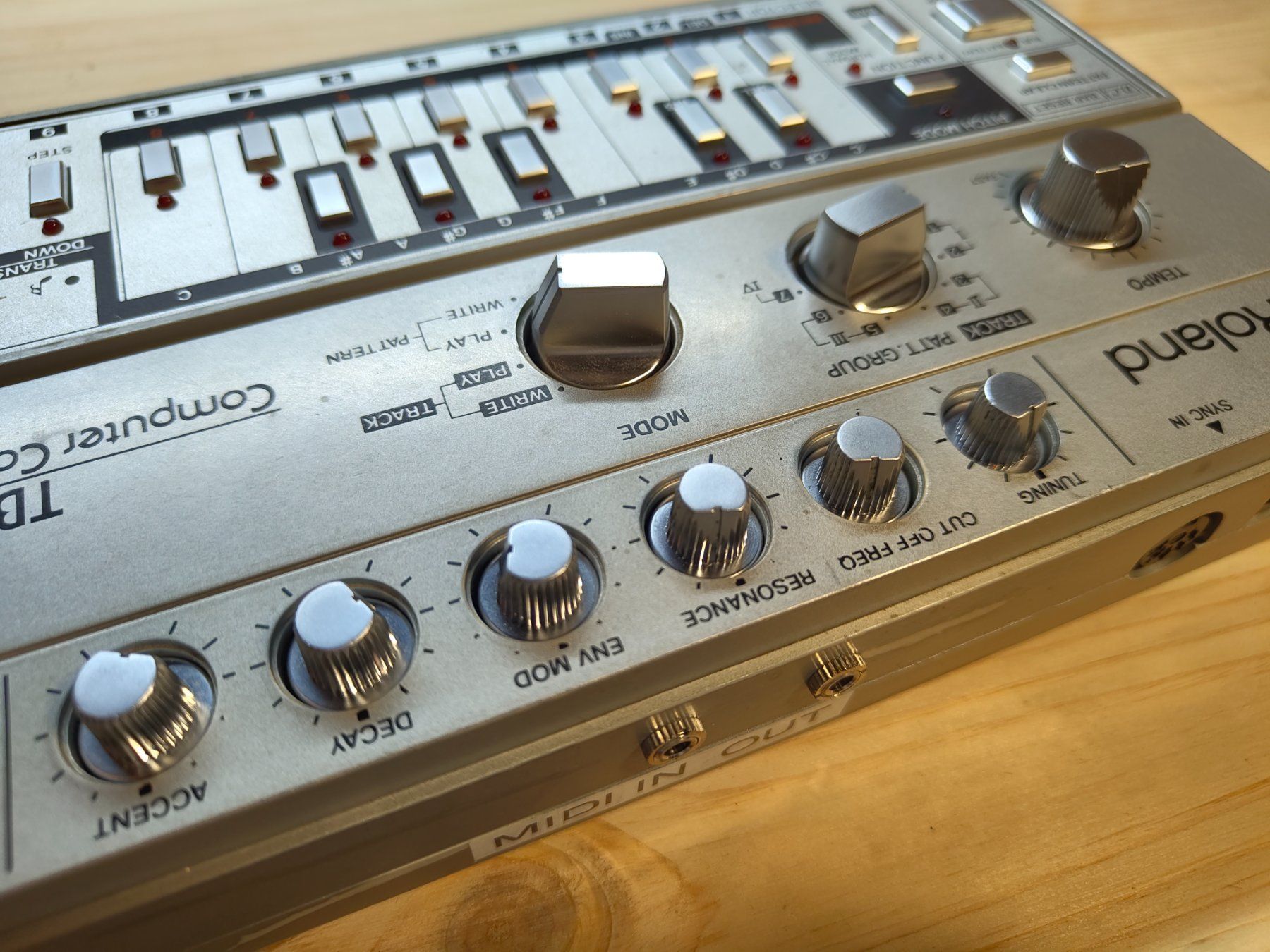 Roland Musikinstrumente: Roland TB-303 – Gebraucht aus Onex von Bidouba 6