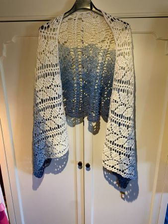 SOMMER DREIECKSTUCH HANDGESTRICKT