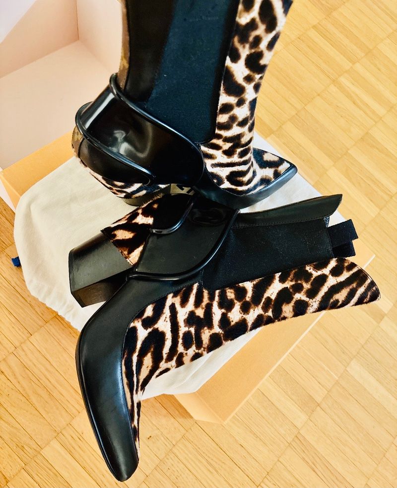 Louis Vuitton Scarpe da donna: LOUIS VUITTON Stiefeletten – Nuovo (secondo la descrizione) da Zurich venduto da MX1000 4
