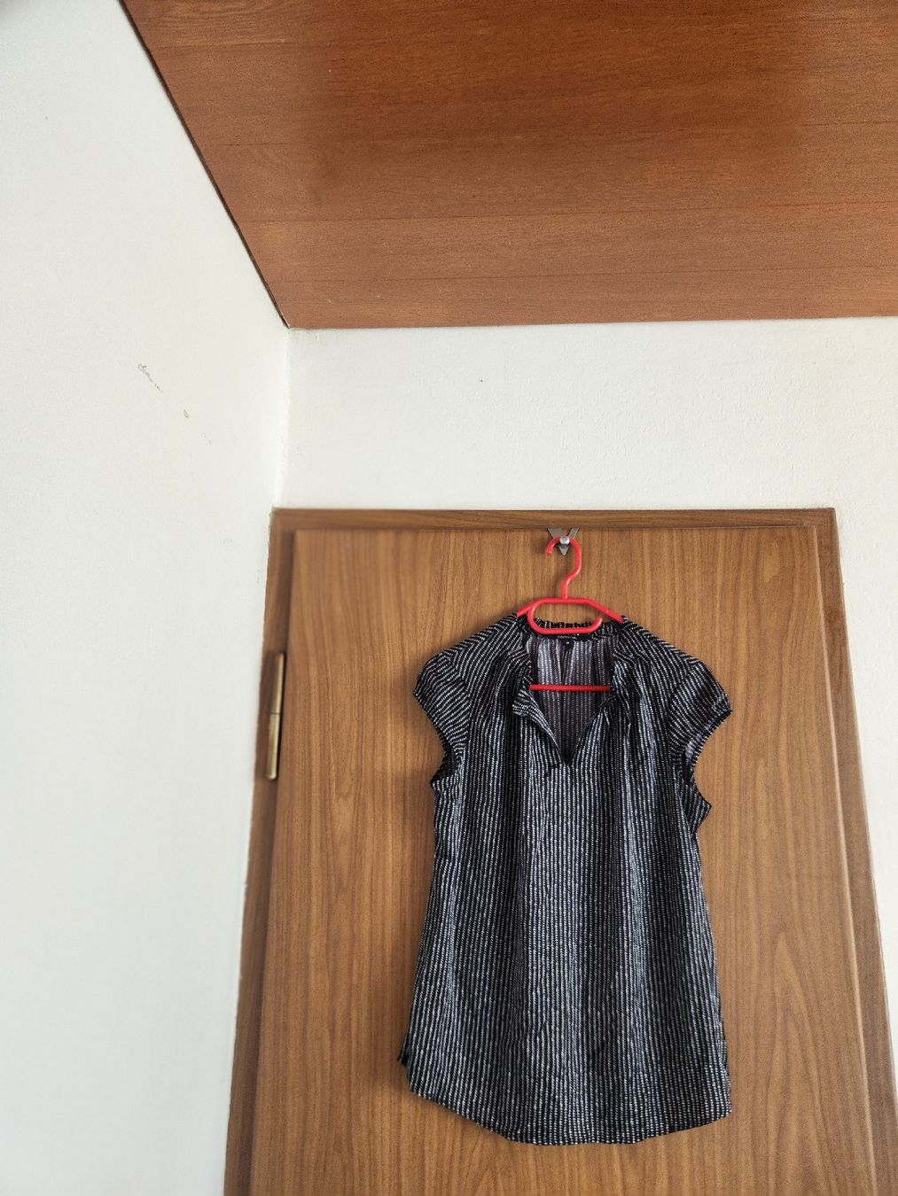 Comma Blusen: Blouse Comma noir blanc Taille 38 bon état – Gebraucht aus Niedergösgen von Eva2410