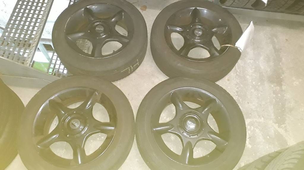 Mini Pneus & Kompletträder: Mini Aluräder 16" 4 Loch – Gebraucht aus Schmerikon von 1qw2
