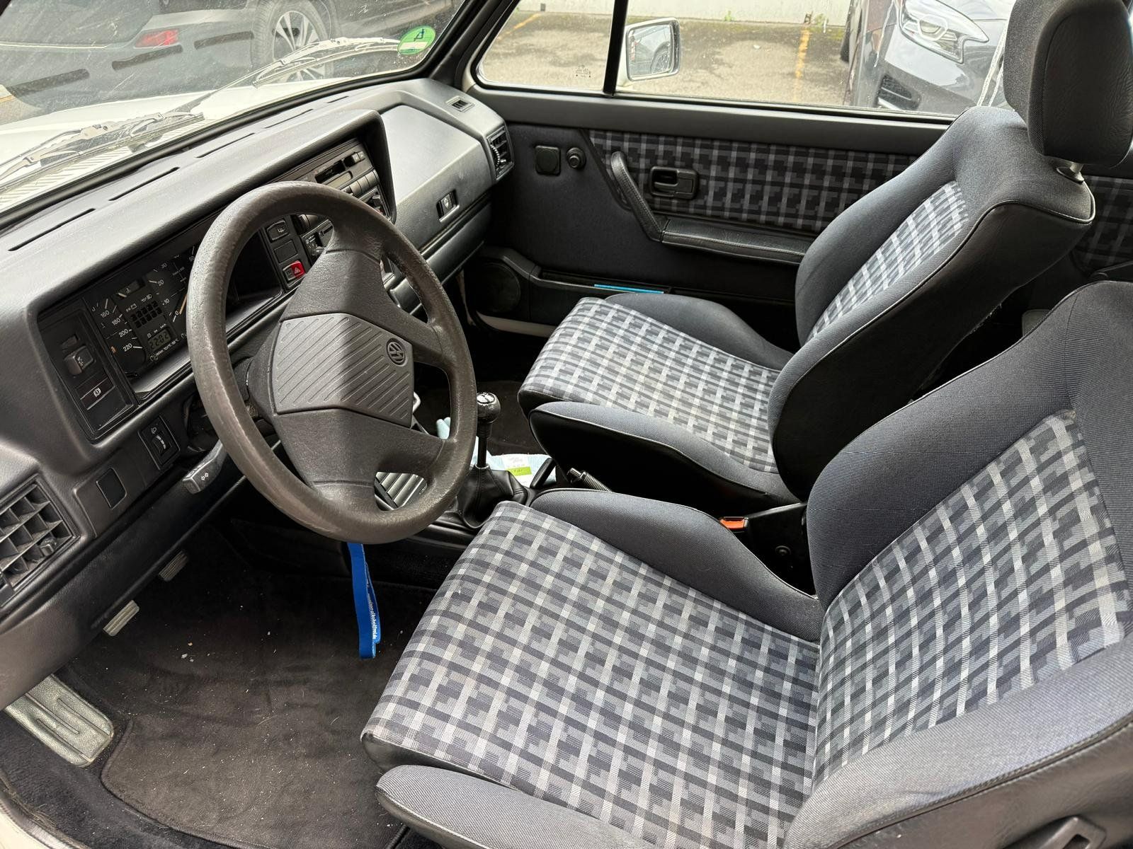 VW Automobili: Golf 1 Cabrio - 1. Hand – Usato da Stans venduto da Kleidermann_Retro 5