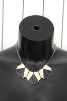 Geometrisches Statement-Collier in Gold/Schwarz/Creme