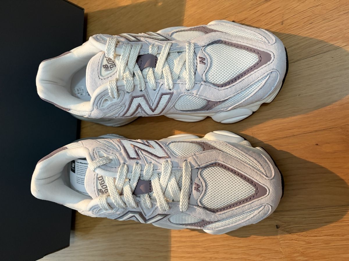 New Balance Damenschuhe: New balance 9060 taille 37 – Neu und originalverpackt aus Dully von CELINE.D11 2