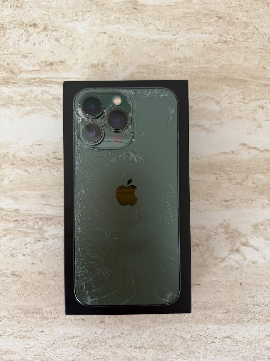 Apple Handys / Smartphones: iPhone 13 Pro 128 GB – Vert Alpin – Gebraucht aus Rolle von voi_gh6s 1