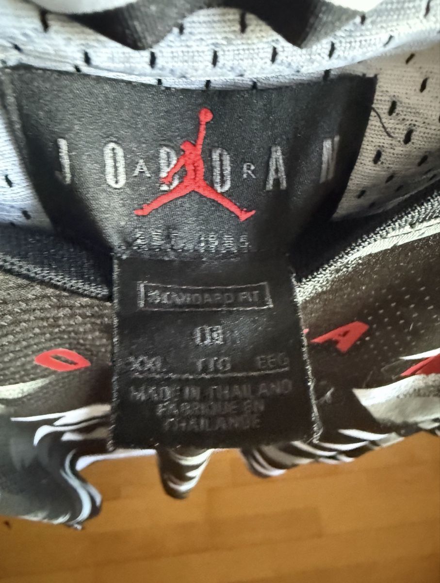 Jordan Leibchen & Hosen: Jordan Basketball Jersey XXL Black White Red Pattern – Neu (gemäss Beschreibung) aus La Chaux-de-Fonds von joa_jk5g 1
