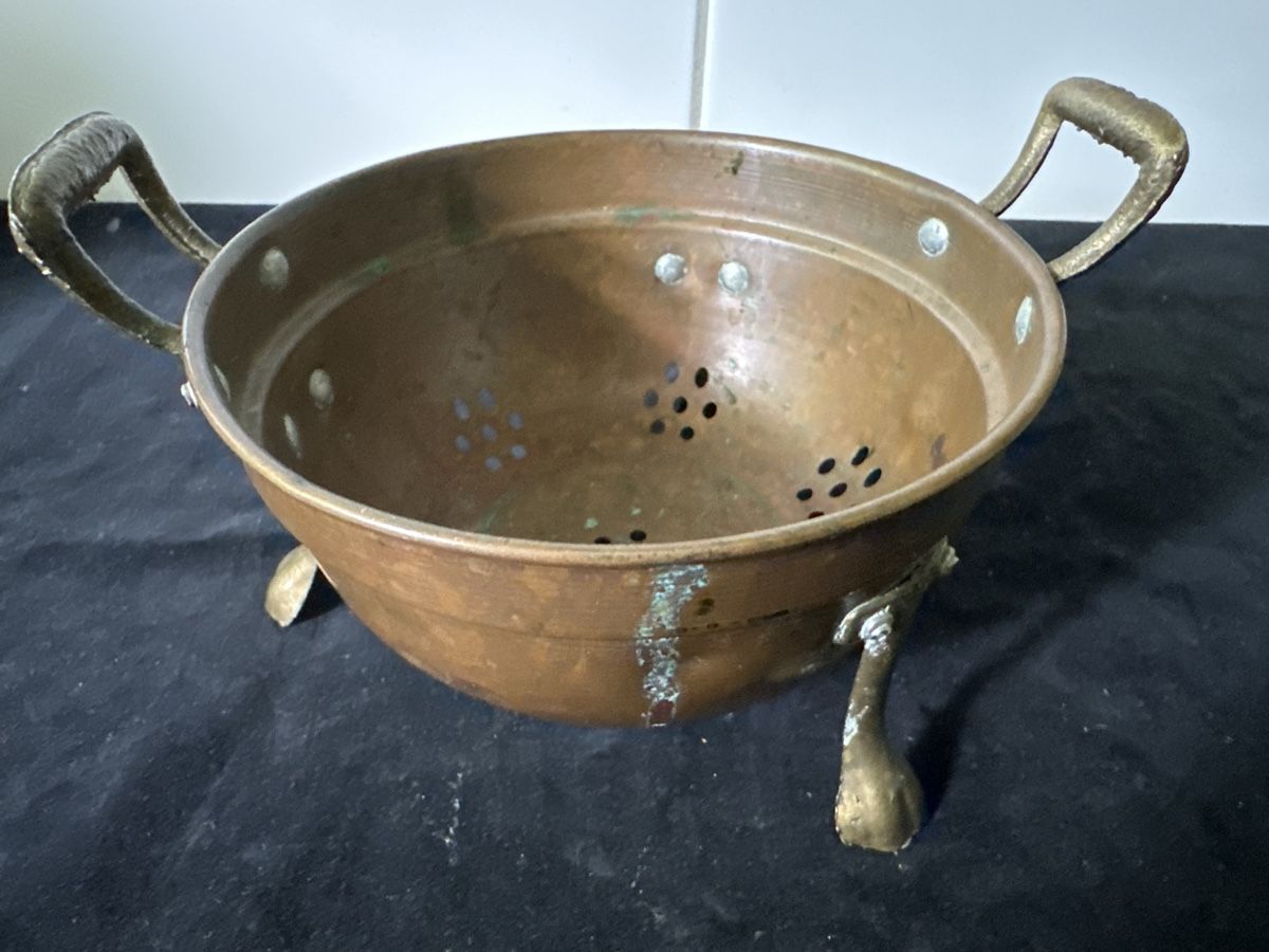 Elettrodomestici da cucina: Kleines Löcherbecken aus Kupfer – Usato da Zürich venduto da Chaeffeler 4