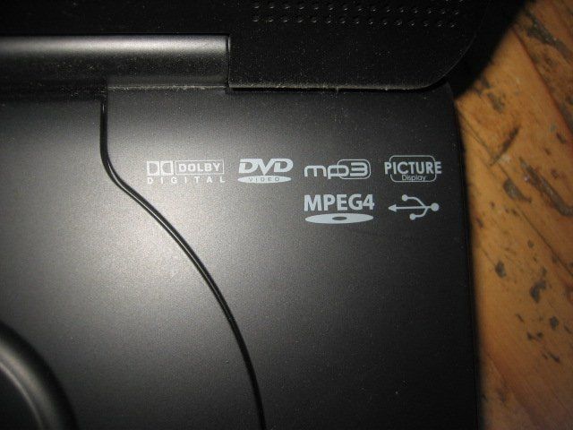 Lettore multimediale portatile: Tragbarer DVD Player Dixom DVD-705SL – Usato da Winterthur venduto da pf02 5