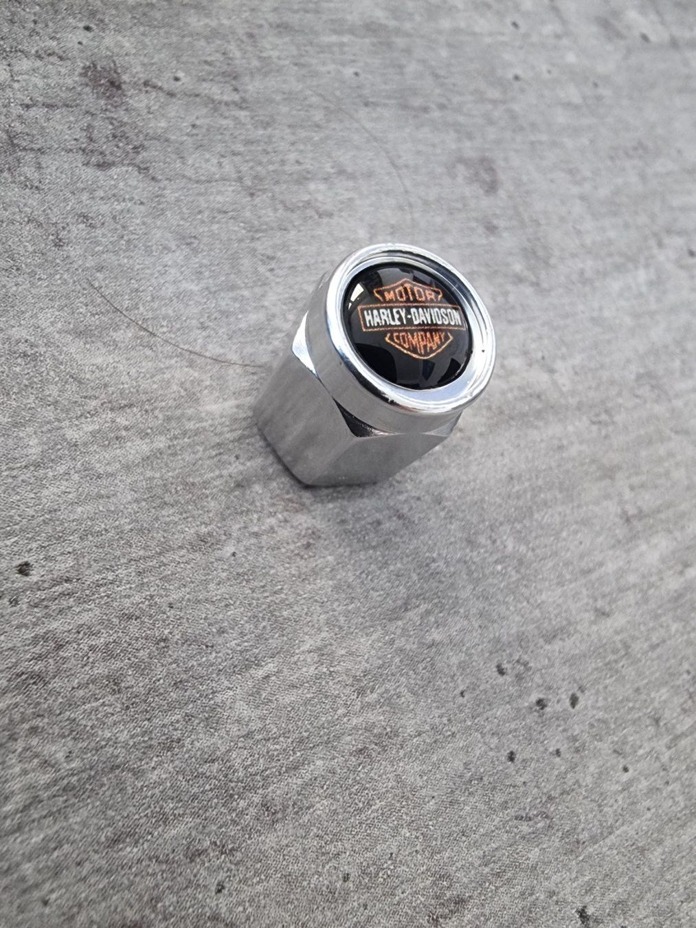 Harley-Davidson Alle Motorradersatzteile: Harley Davidson Ventildeckel Metall, verchromt, neu – Neu (gemäss Beschreibung) aus Eglisau von 20788 1
