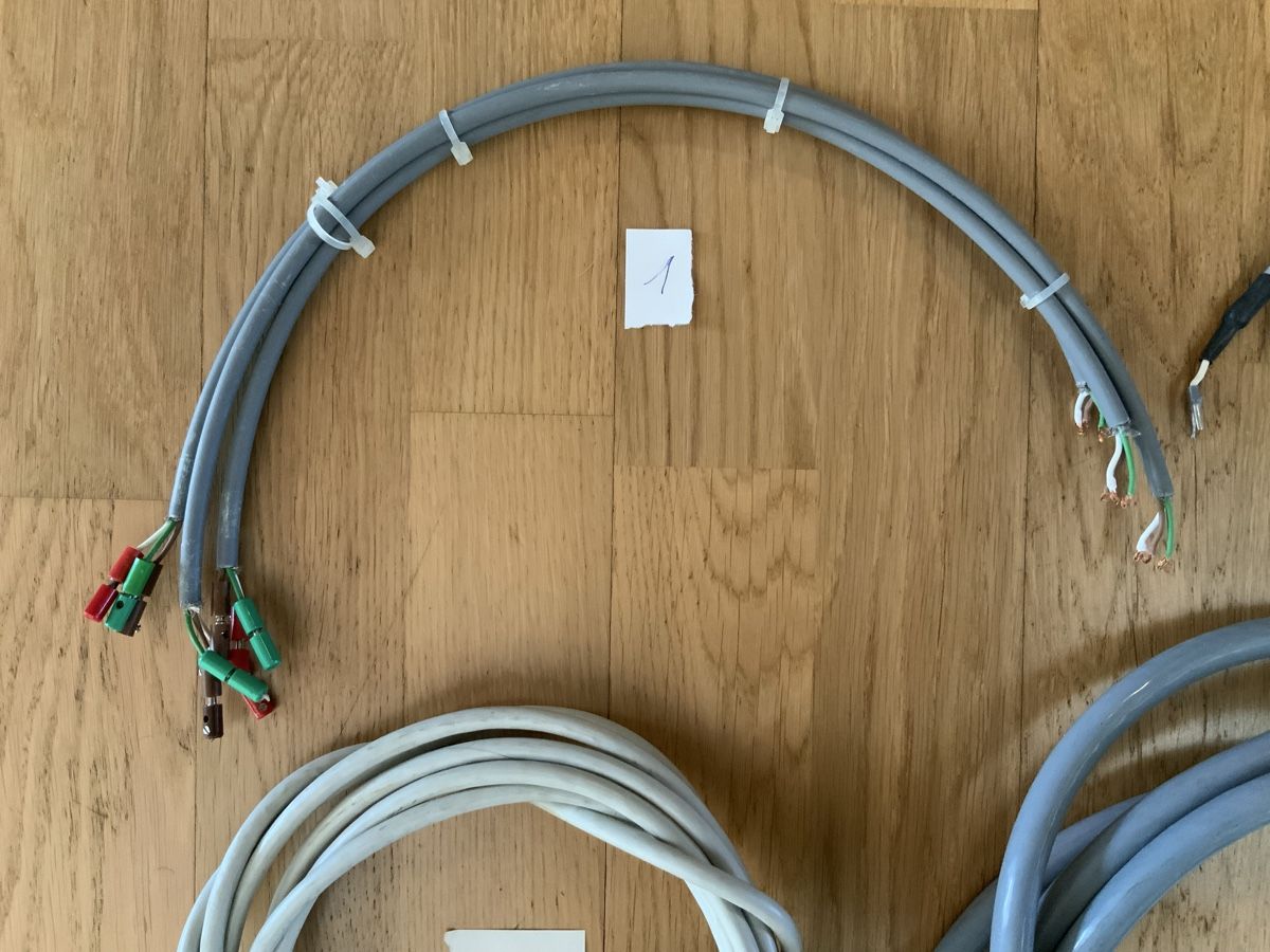Modellini di ferrovie: Modelleisenbahn Elektrokabel Elektronik – Usato da Frauenfeld venduto da CSM71 1