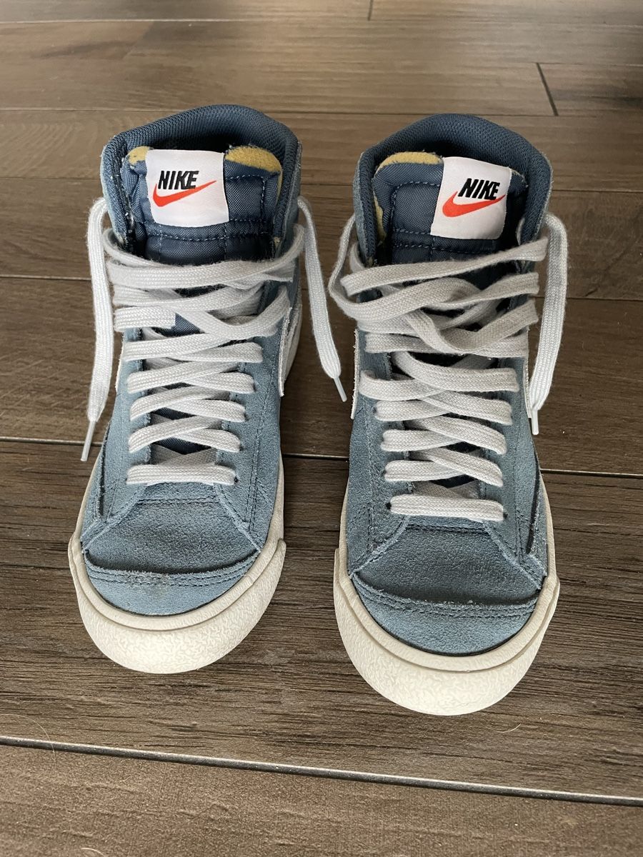 Nike Scarpe da uomo: Nike Blazer Mid '77 - Taille 36 comme neuf! – Nuovo (secondo la descrizione) da St-Imier venduto da newliferecycle 4