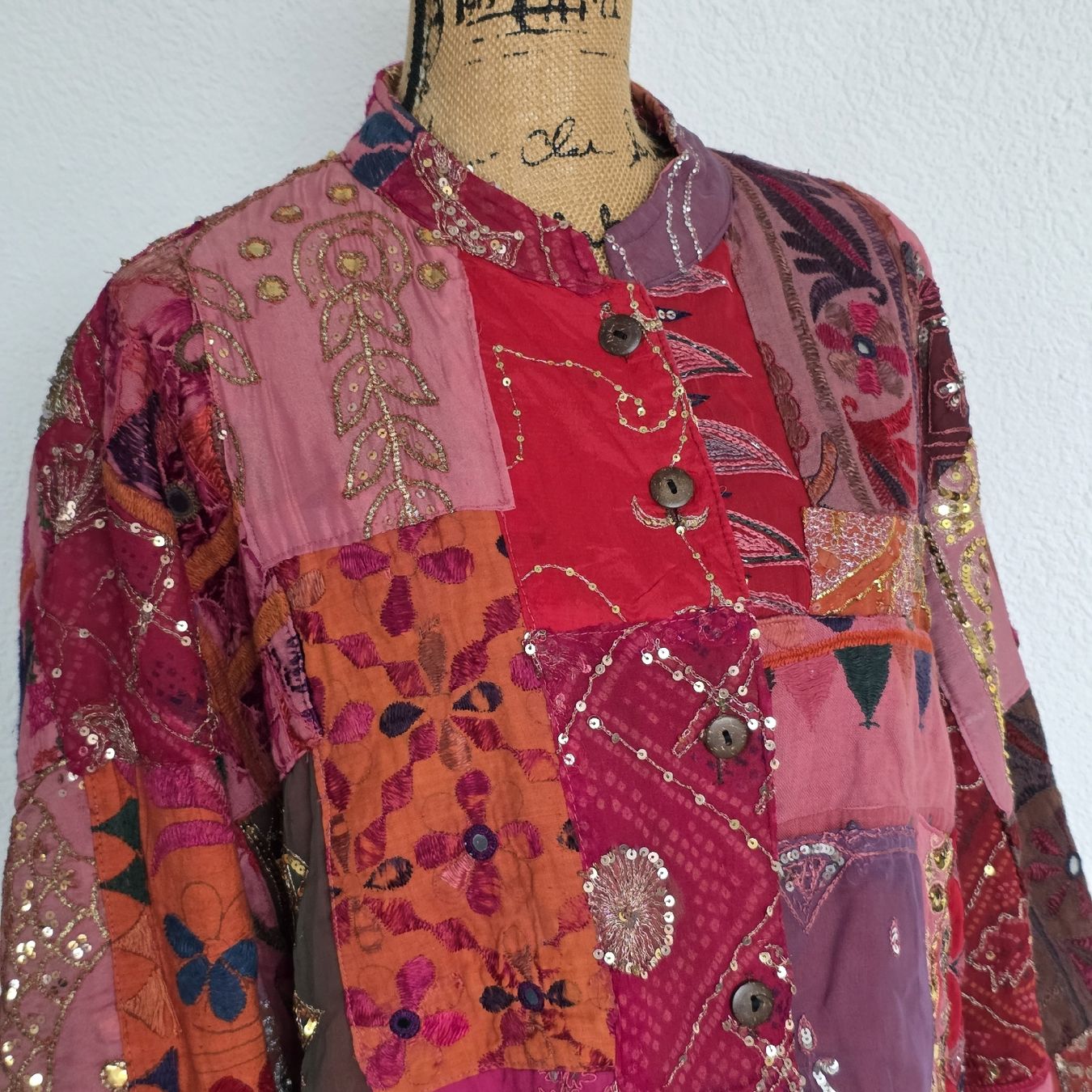 Giacche: Patchwork Jacke mit Pailletten, Gr. L/XL, Hingucker! – Usato da Rheinsulz venduto da Gilea 1