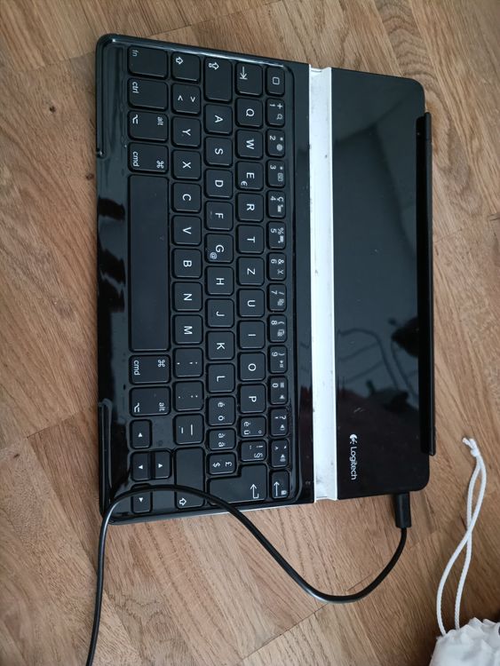 Logitech iPad Tastatur | Kaufen auf Ricardo