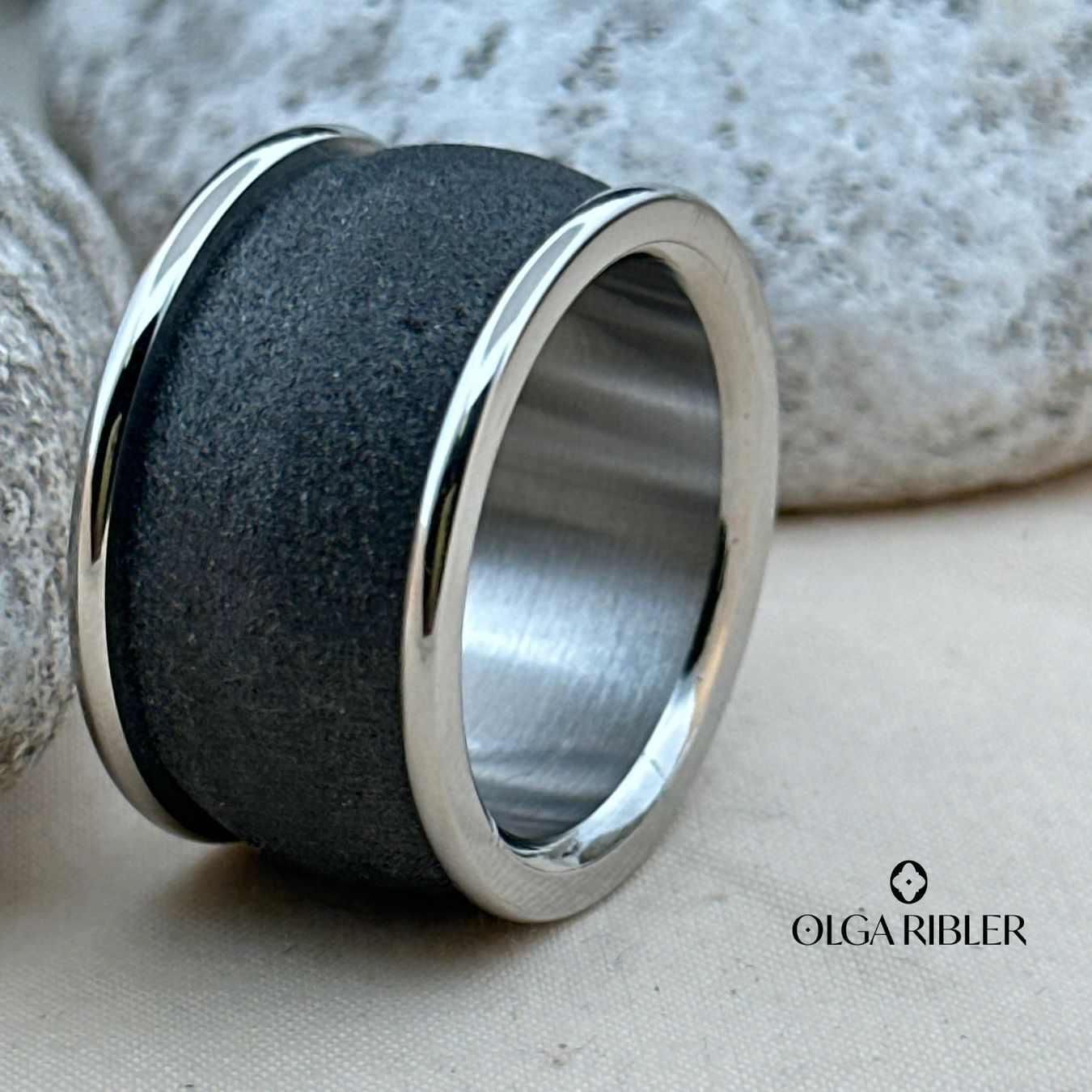 Olga Ribler Anelli: Edelstahl Statement  Ring in schwarz Grösse 60 – Nuovo (secondo la descrizione) da Luzern venduto da Schmuckoutlet 4