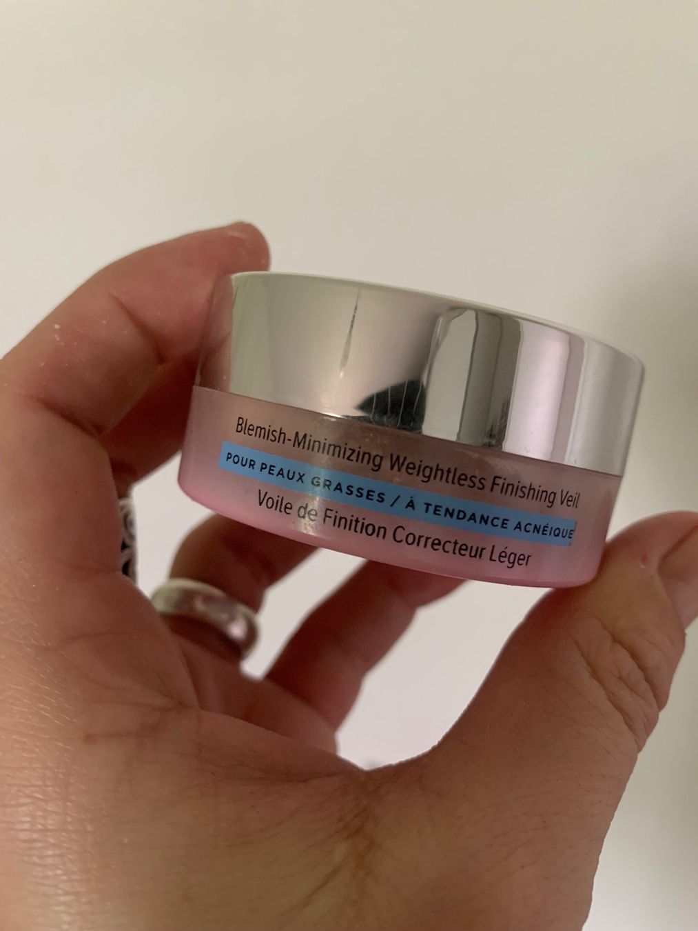 Make-up: IT COSMETICS BYE BYE BREAKOUT POWDER Translucent, 6,8g..Voll – Gebraucht aus Zürich von deruja 4