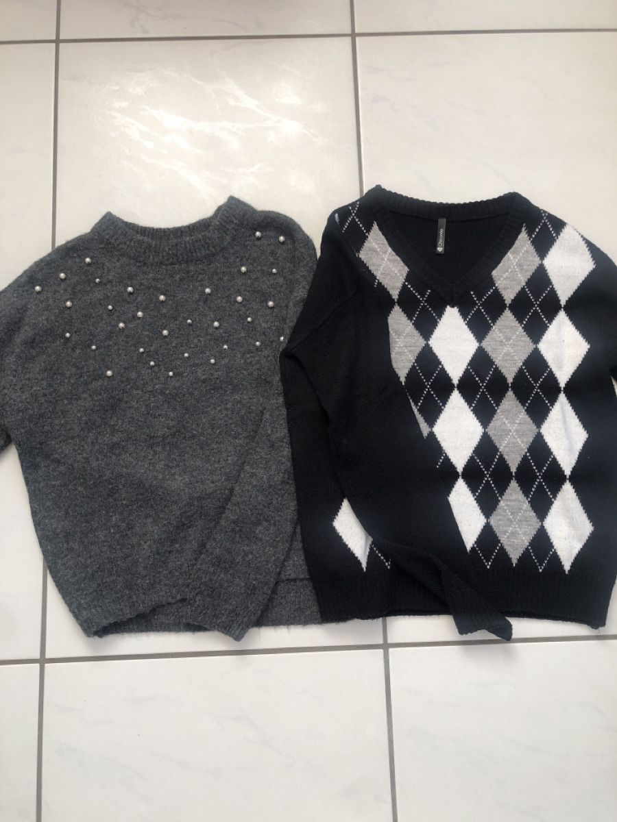Maglioni & Felpe: 3er Set Damenpullover, verschiedene Modelle – Usato da Siebnen venduto da Rowiron 1