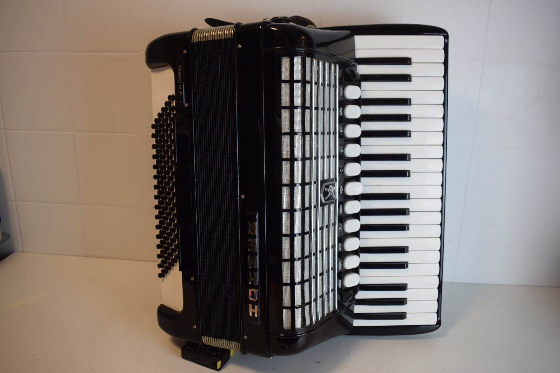 Hohner Strumenti musicali: Akkordeon chromatisch Hohner Tango IV P – Usato da Zürich venduto da baumusik 6