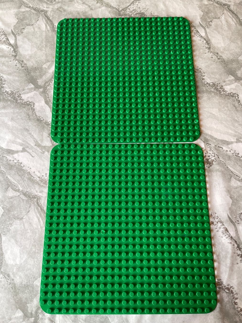 Lego Spielzeuge: LEGO DUPLO 2 Platten 38 x 38 – Gebraucht aus Gelterkinden von cobra0110