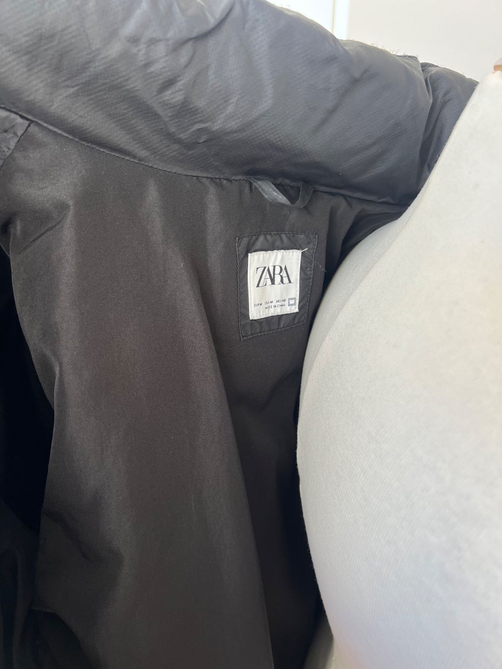 Zara Giacche: ZARA Puffer- Jacket Gr.M Unisex NP99,- – Nuovo (secondo la descrizione) da Degersheim venduto da Starkigel 4