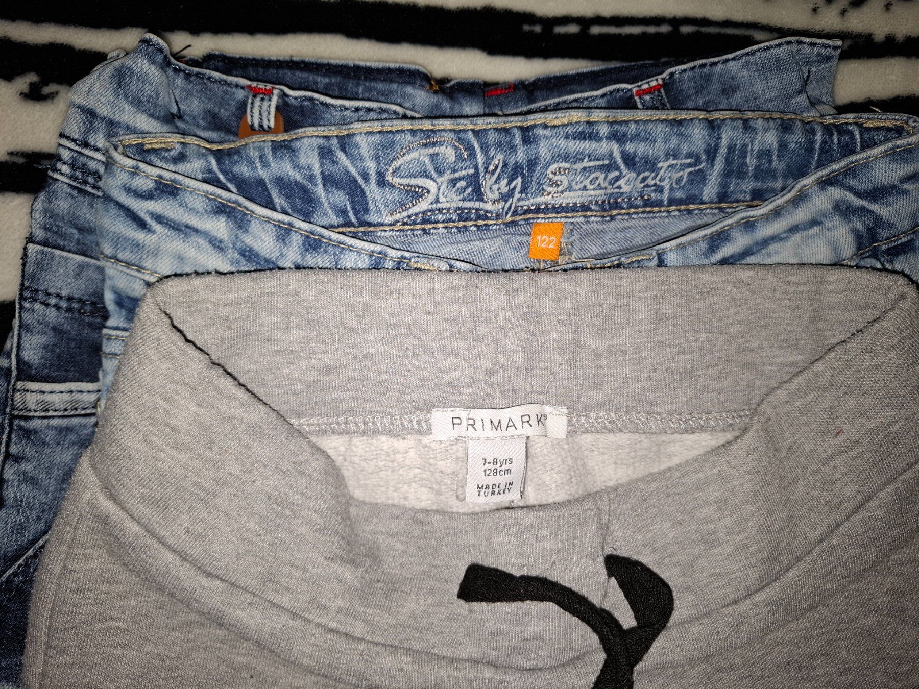 Pantaloni: 3x Hosen gr.122 – Usato da Oberurnen venduto da rotty80 3