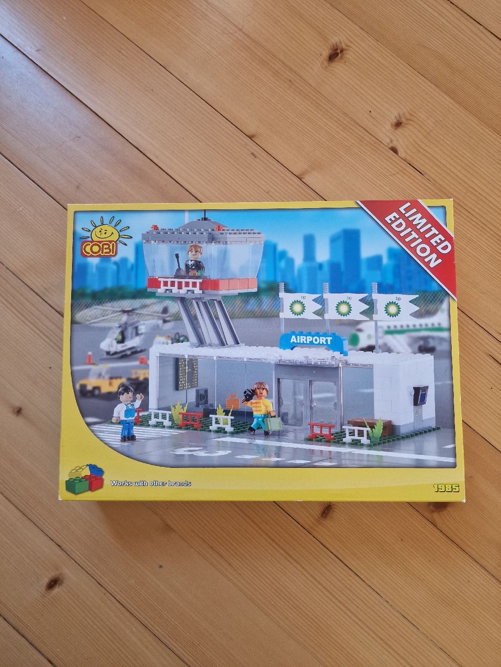 Cobi Kit di costruzioni: COBI Flughafen Set 1985 - Limited Edition – Nuovo (secondo la descrizione) da Beringen venduto da Ele_Ely23