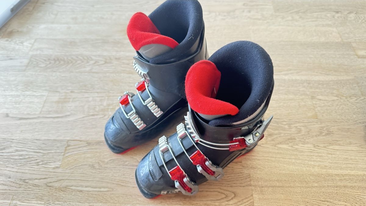 Salomon Schuhe für Jungen: Kinder Skischuh Salomon Tecno Pro 247mm – Gebraucht aus Thun von Topmat 3