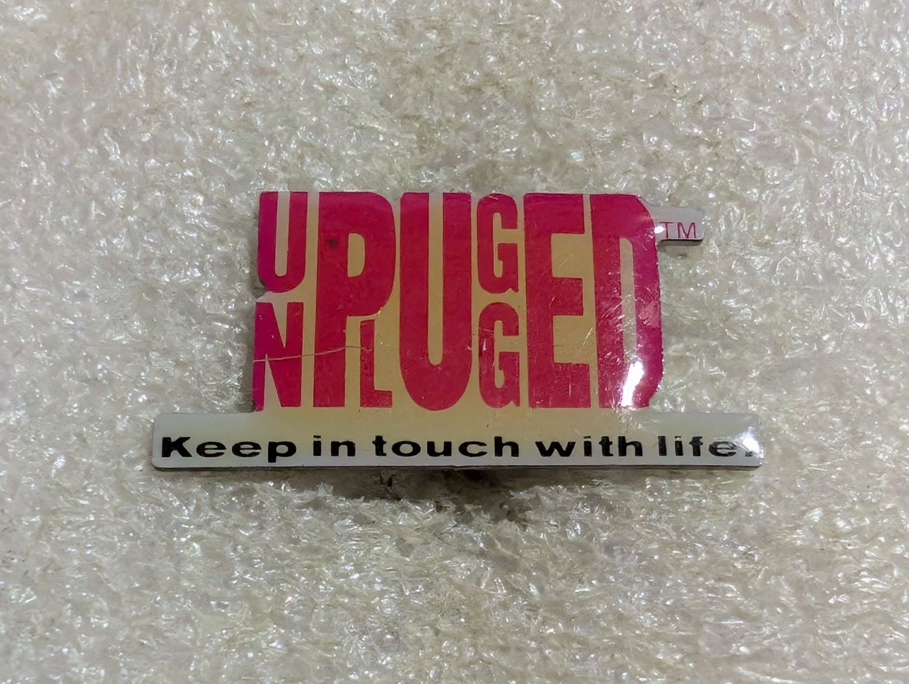 Plaquettes & Badges: Ansteckpin 208: Unplugged – D'occasion à Oppligen par Pin-Fall-Shop