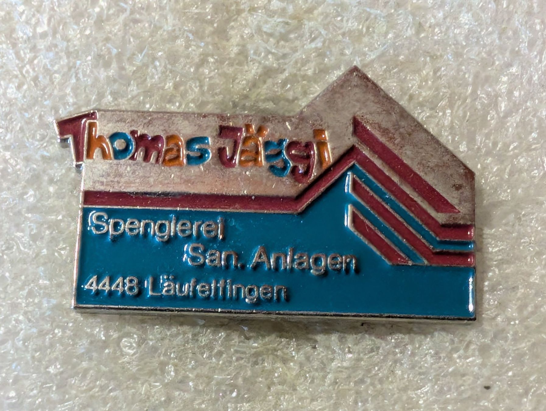 Placchette & Badge: Ansteckpin 182: Spenglerei Thomas Jäggi – Usato da Oppligen venduto da Pin-Fall-Shop