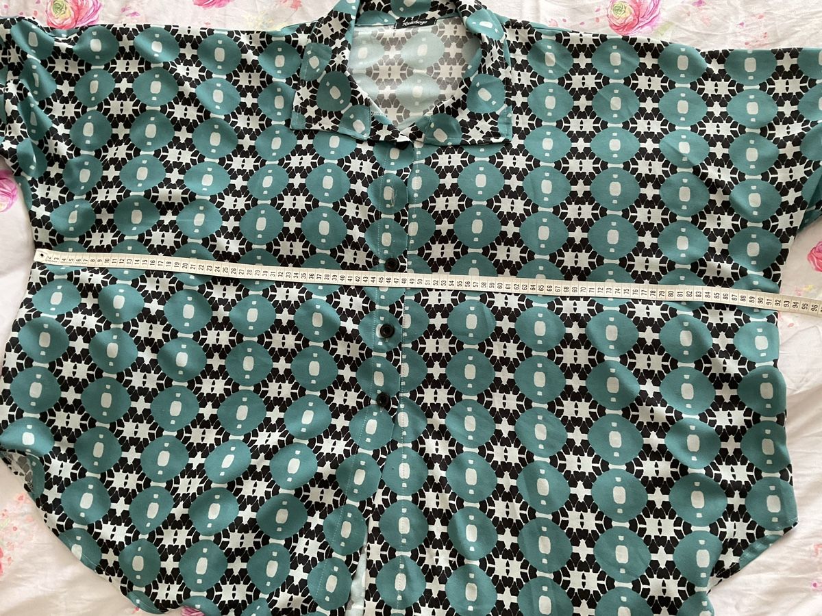 Niederberger Blusen: Niederberger oversize Bluse gem. Masse – Gebraucht aus Urdorf von alda02 3