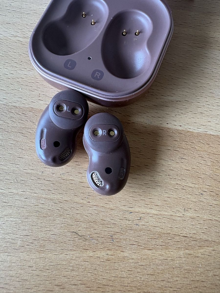 Samsung Cuffie: Samsung Galaxy Live Buds in Rosé – Usato da Wädenswil venduto da HaLu_12 3