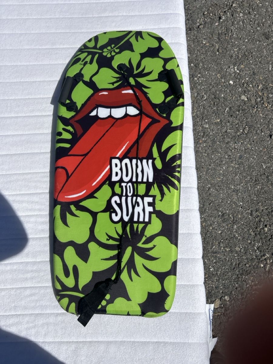 Surfboards & Schwimmbrette: Kinder Surfbrett leicht  – Gebraucht aus Hirzel von nora1983