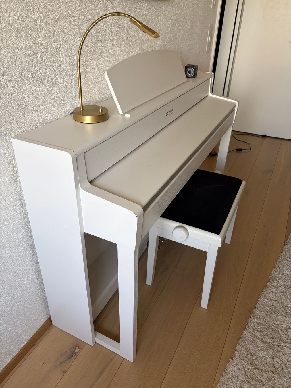 Strumenti musicali: Elektrisches Klavier GEWA – Usato da Uerzlikon venduto da mon_686j 1