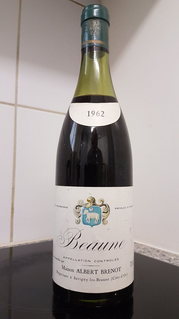 Vino: Beaune 1962 Maison Albert Brenot – Nuovo (secondo la descrizione) da Grenchen venduto da poggione