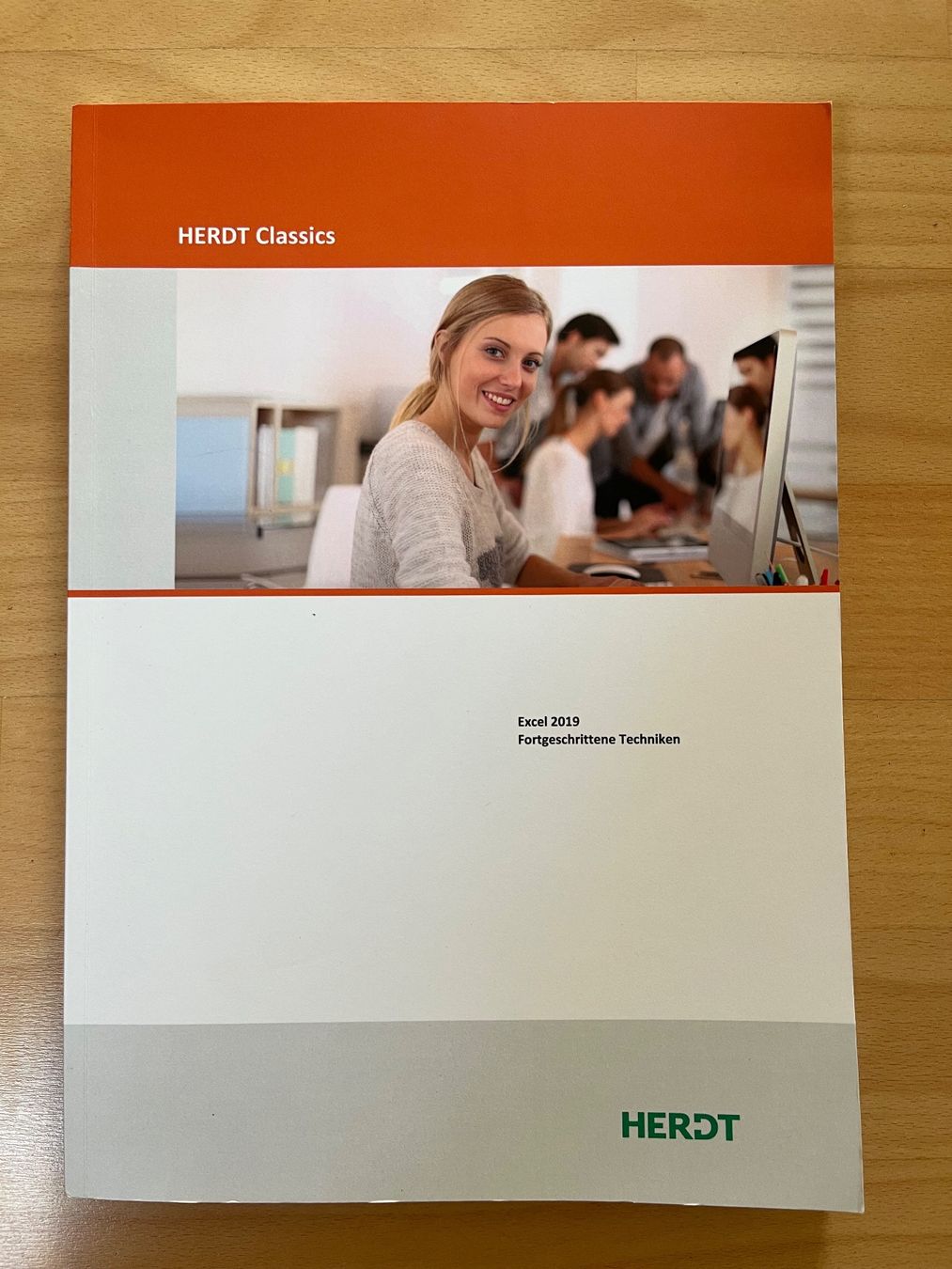Libri: Excel 2019 Fortgeschrittene Techniken, Herdt – Nuovo e nell'imballaggio originale da Heerbrugg venduto da R.St27