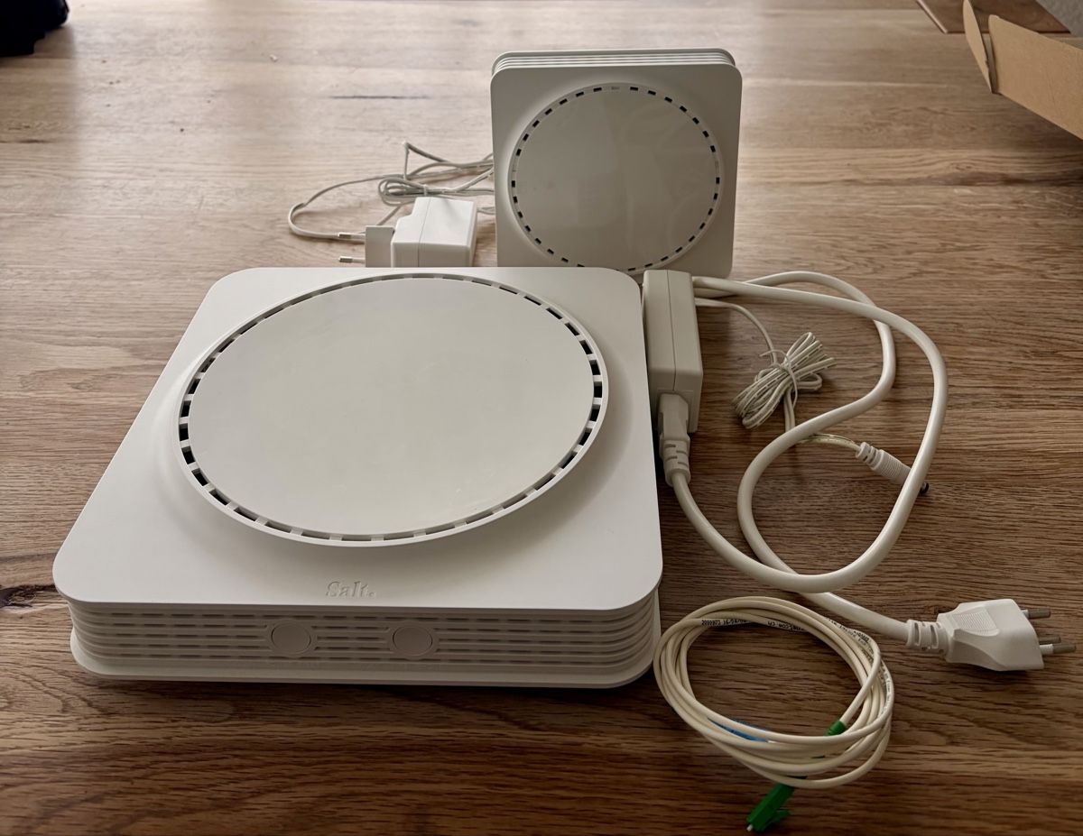 Salt Modem & Router: Salt Fiber Box inkl. Wi-Fi Extender – Usato da Herisau venduto da verkaufen75