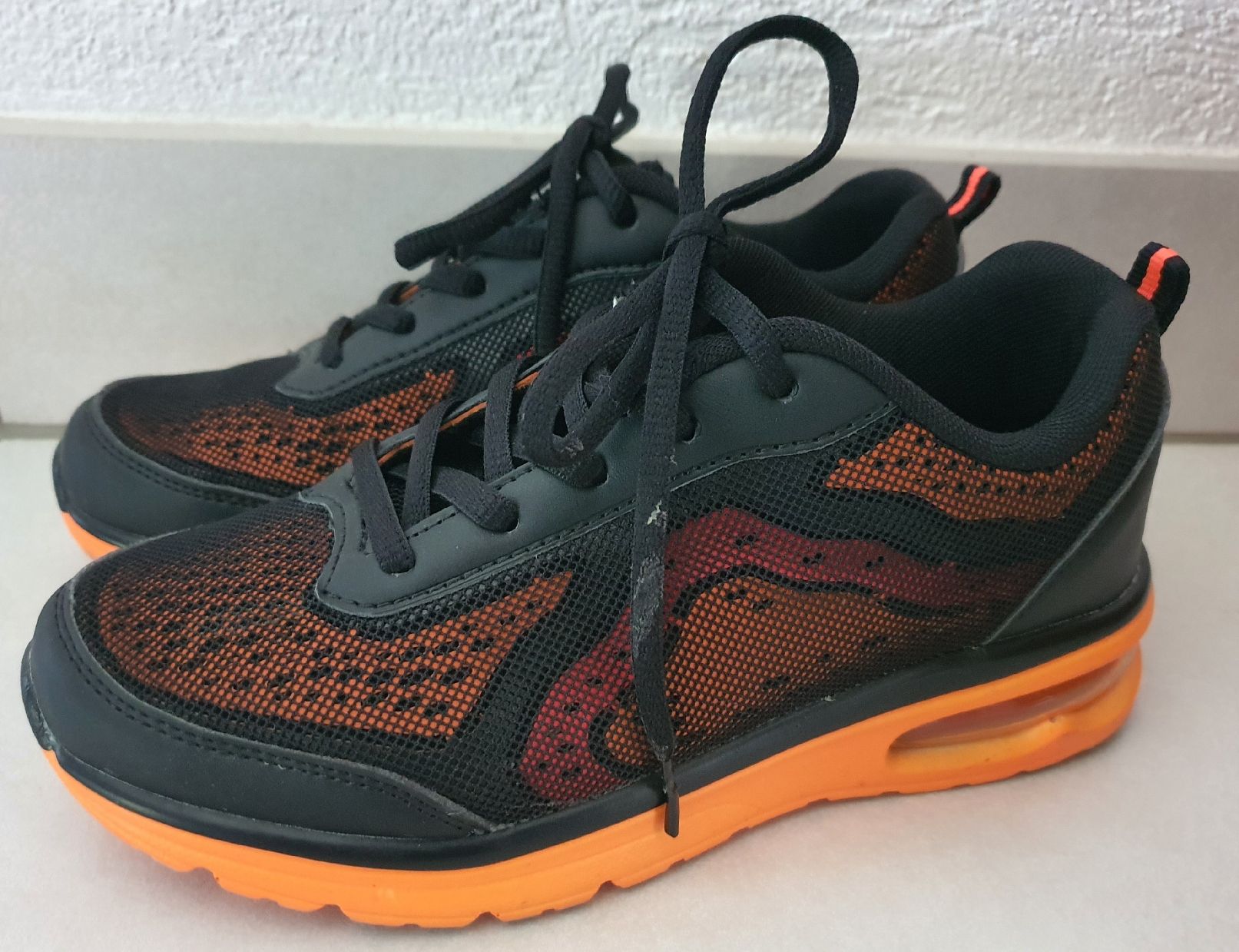 Scarpe da donna: Baskets pointure 36 – Nuovo (secondo la descrizione) da Vouvry venduto da Arwenne