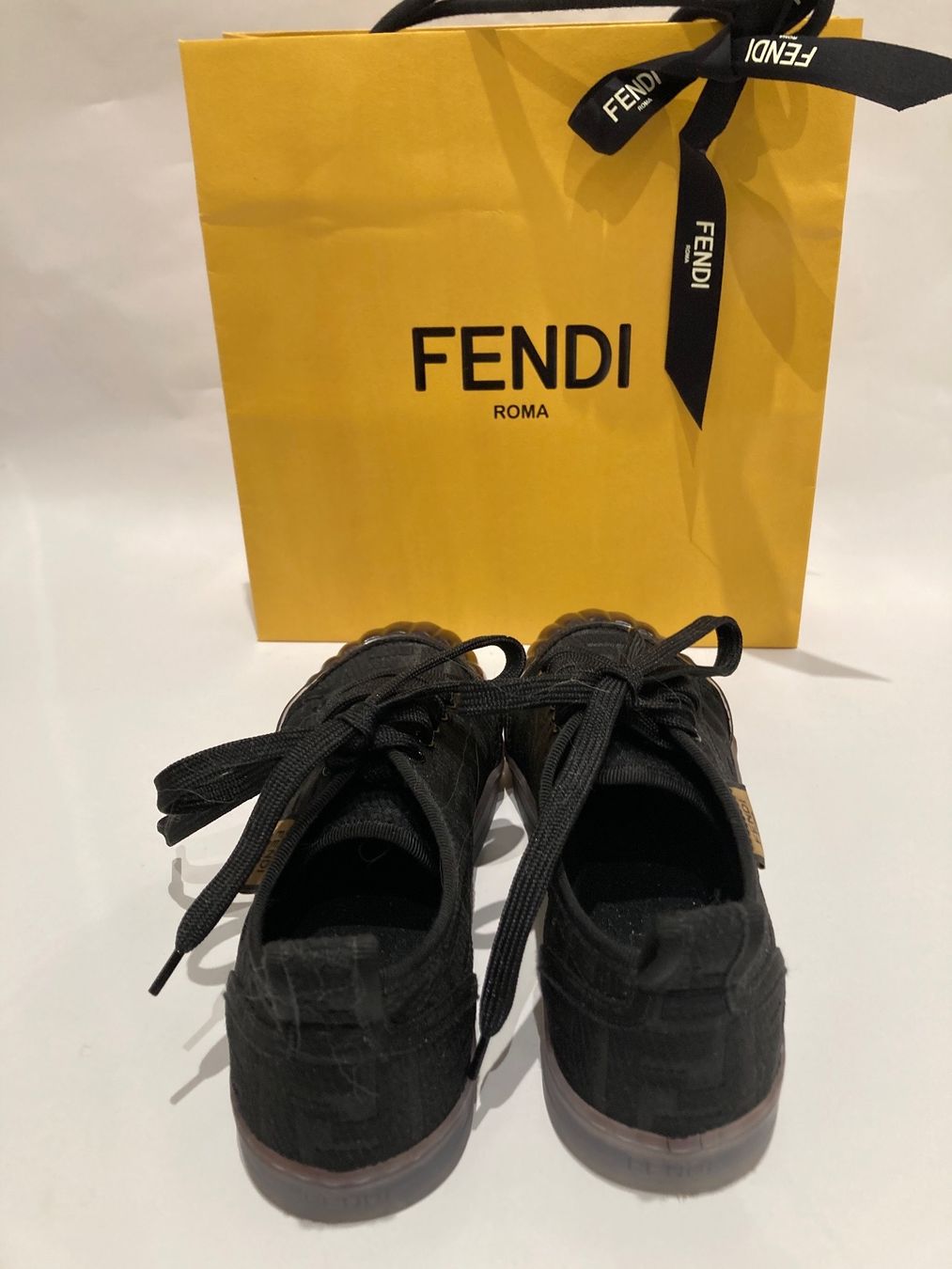 Fendi Scarpe da donna: Fendi sneakers 35 – Nuovo e nell'imballaggio originale da Paradiso venduto da Kayakara 4