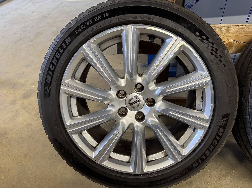 Volvo Cerchioni: Felgen Volvo Original – Usato da Emmenbrücke venduto da Laurelo 2